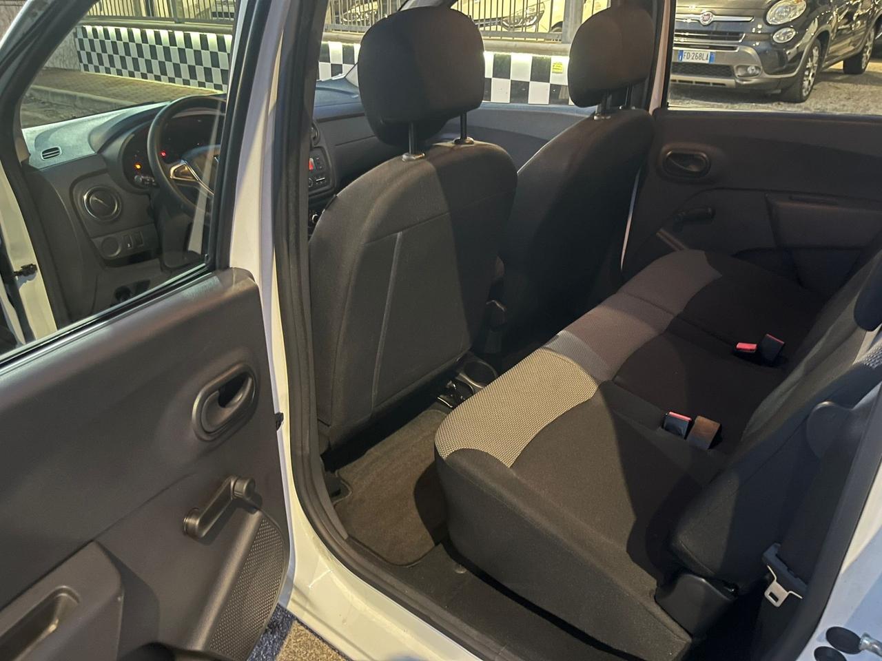 Dacia Lodgy 1.6 GPL 7 posti Comfort Unipro 2018