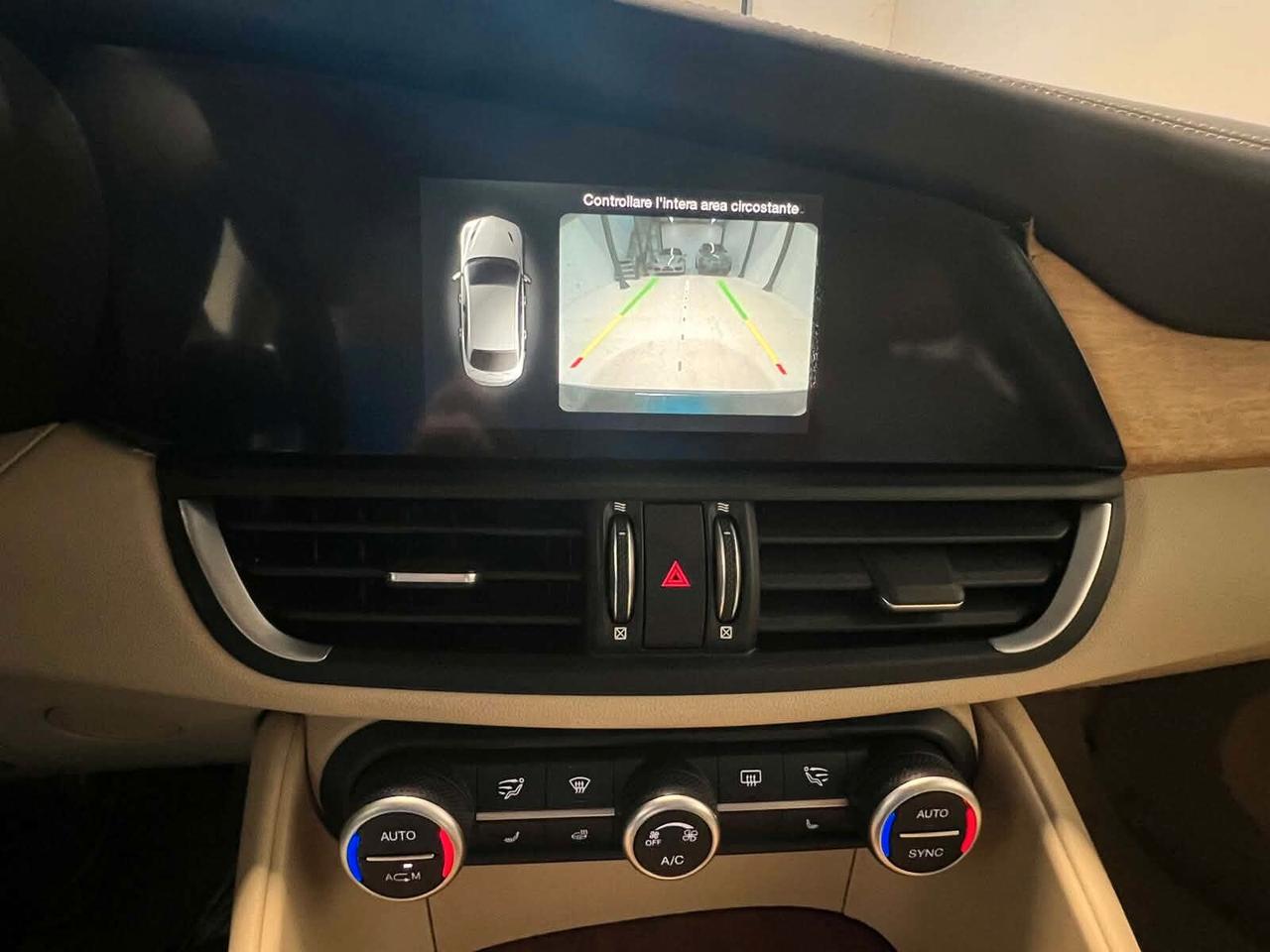 Alfa Romeo Giulia 2.2 Turbodiesel 180 CV AT8 Business Sport Launch Ed.