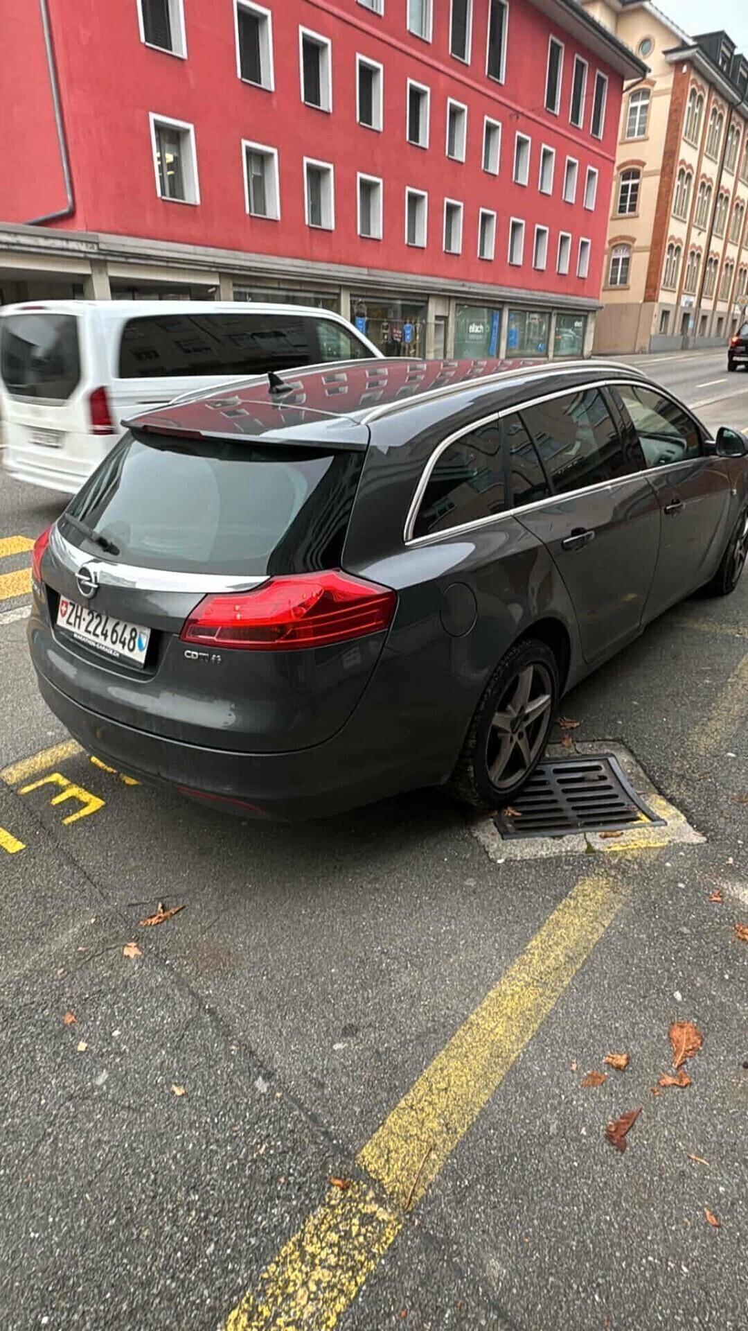 Opel Insignia 2.0 CDTI 4x4 160CV Leggi descrizione .