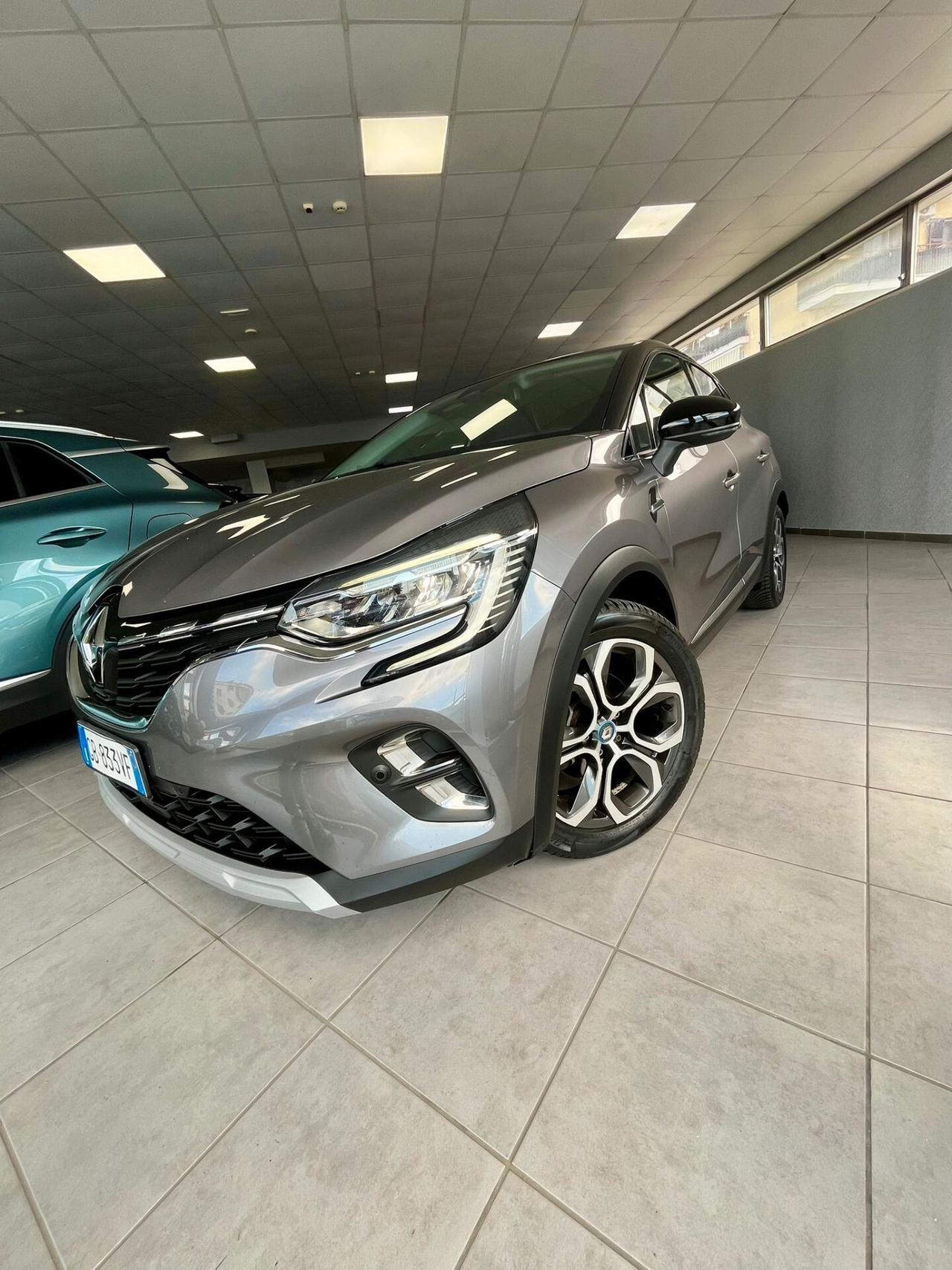 Renault Captur Plug-in Hybrid E-Tech 160 CV Intens