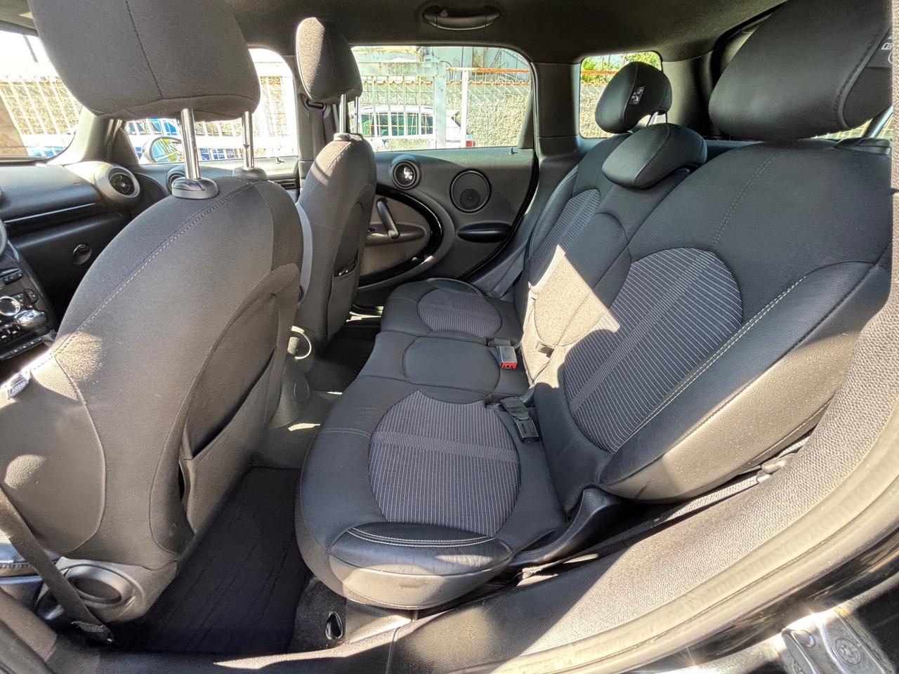 MINI COOPER D COUNTRYMAN ALL 4 TETTO APRIBILE