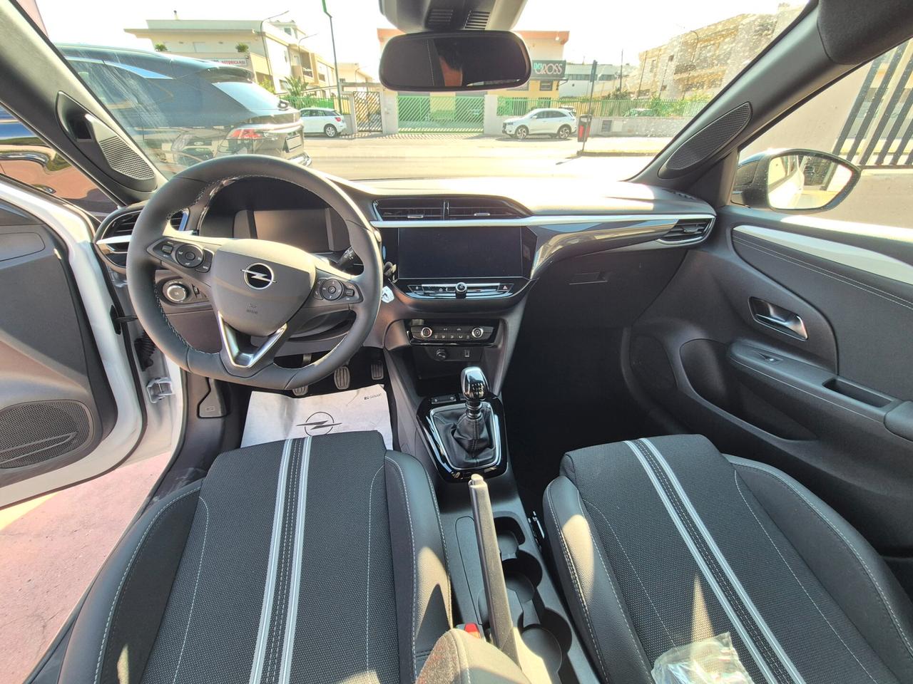 Opel Corsa 1.2 100 CV YES