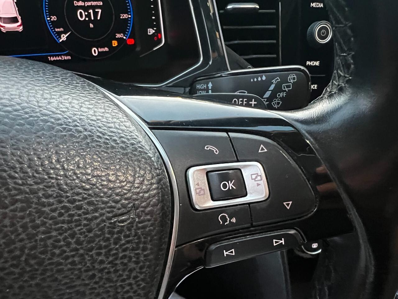 Volkswagen T-Roc 2.0 TDI 150-DSG 4MOTION-TETTO-FULL