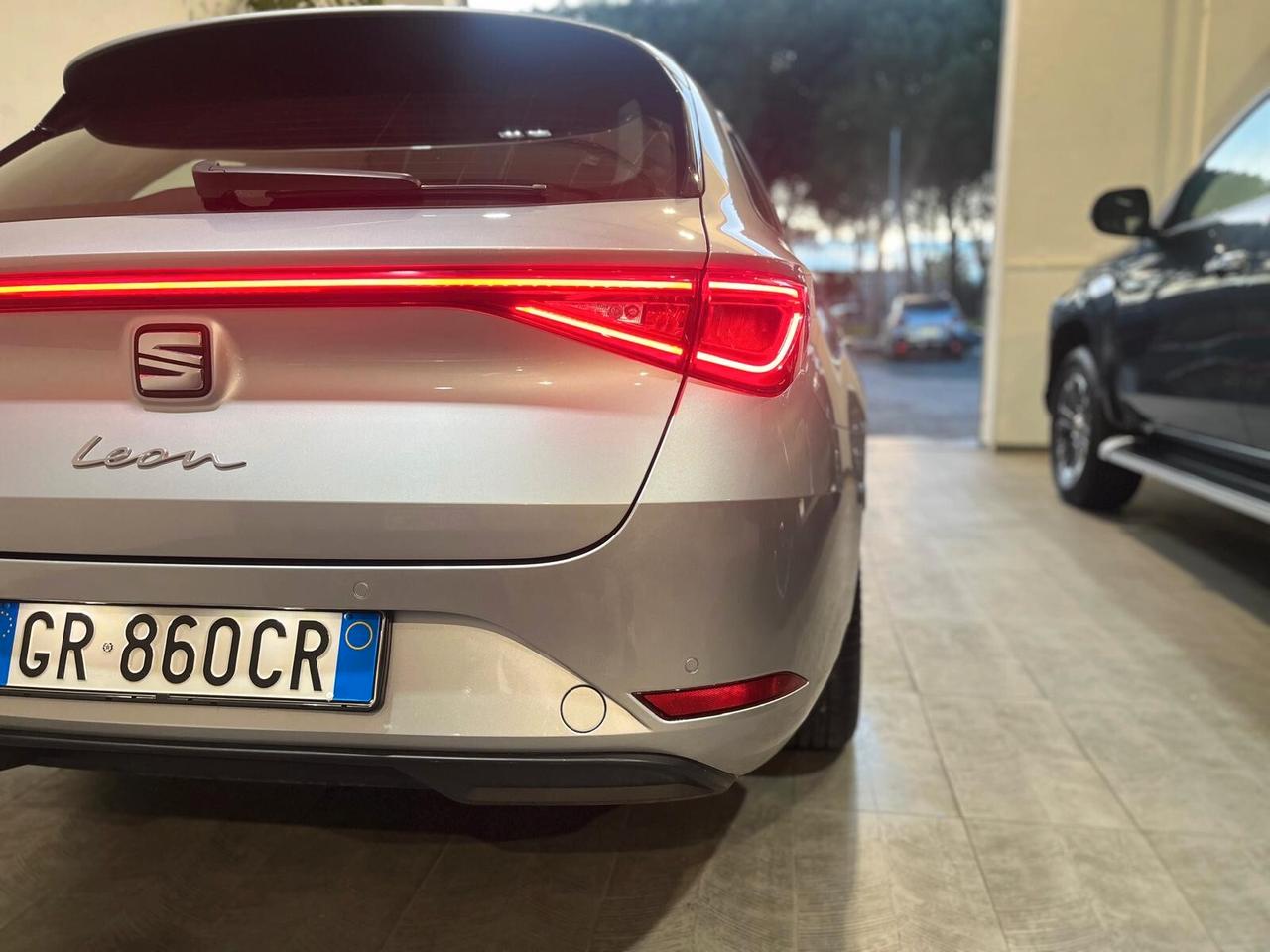 SEAT LEON SPORTSTOURER 2.0 TDI 150 CV DSG *2023* *UNICOPRO*