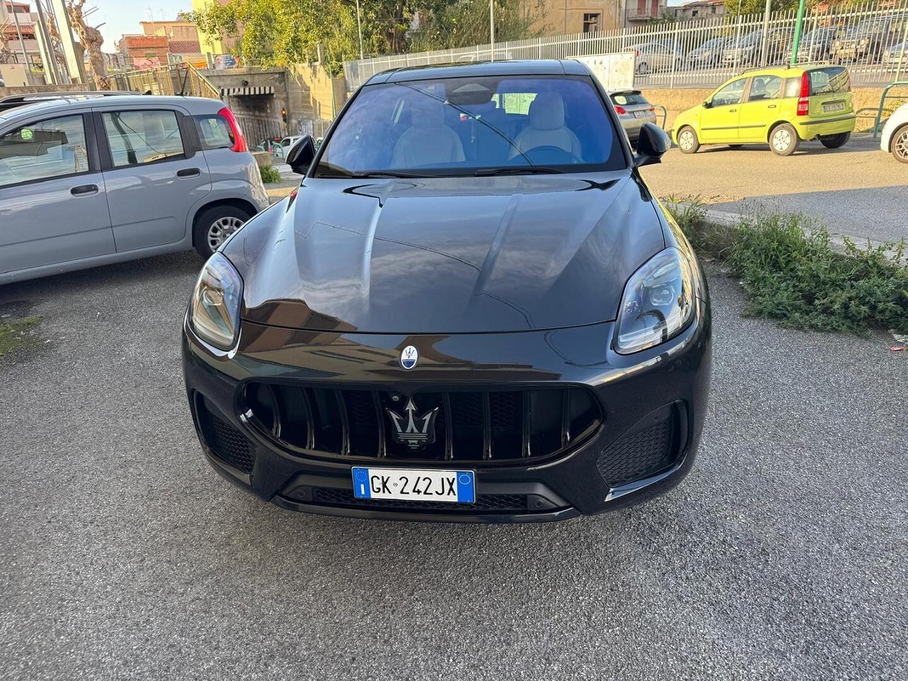 MASERATI GRECALE MODENA 330CV
