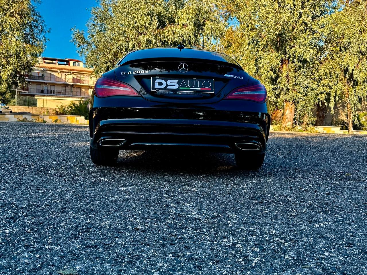 MERCEDES- BENZ CLA 200 D AMG PREMIUM