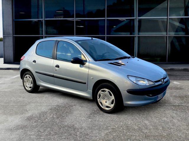 PEUGEOT 206 1.4 BENZ 75CV 5p. Roland Garros ADATTA NEOPATENTAT