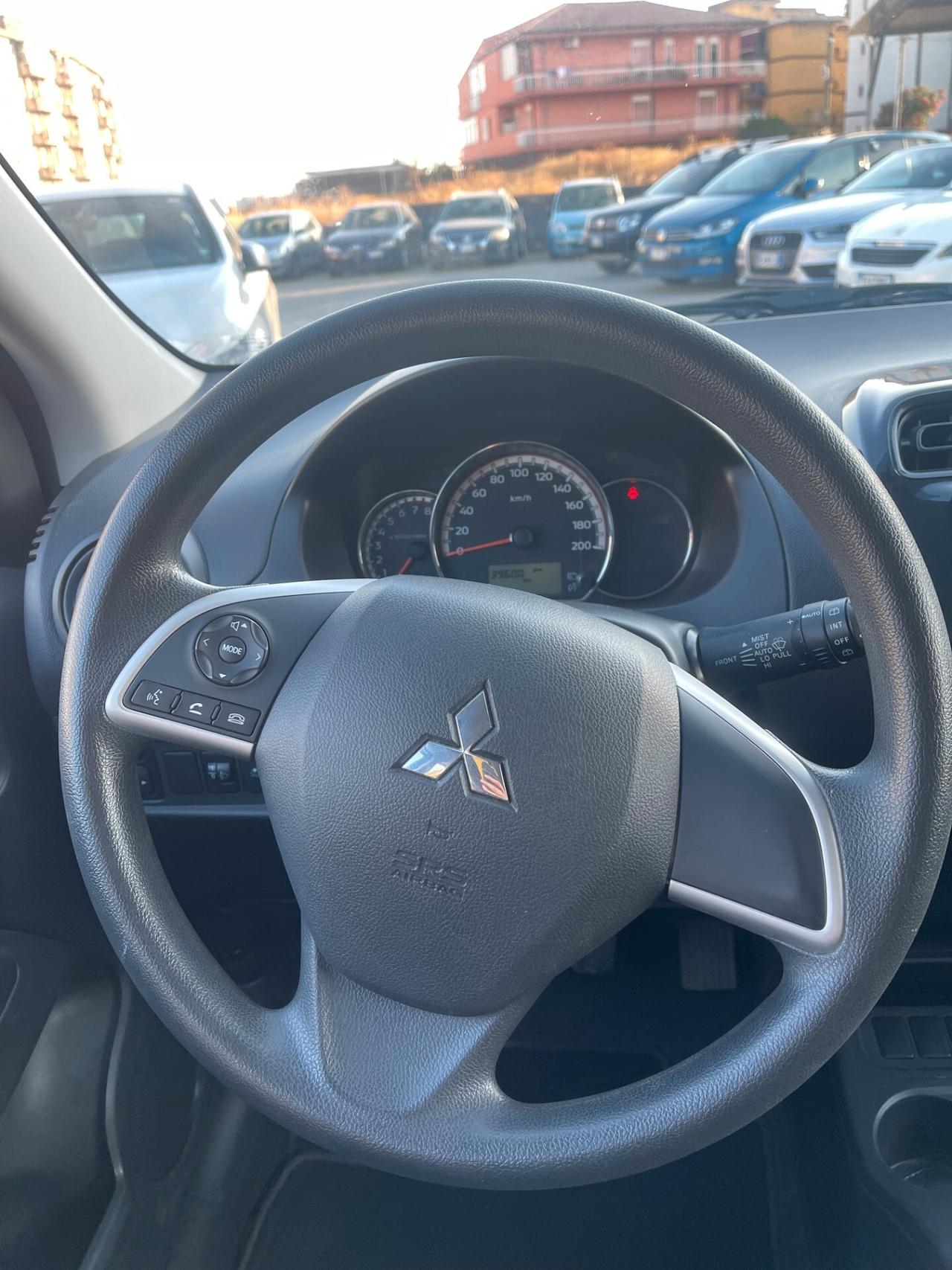 Mitsubishi Space Star 1.2 Intense SDA