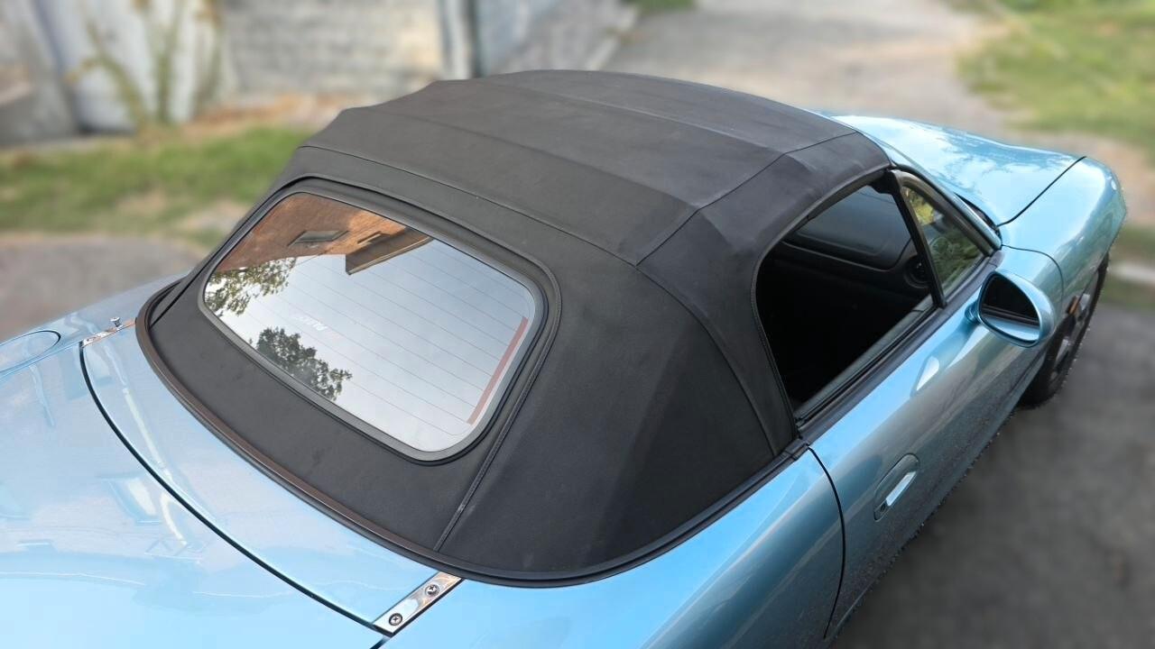 Mazda MX-5 1.6i 16V Rainbow