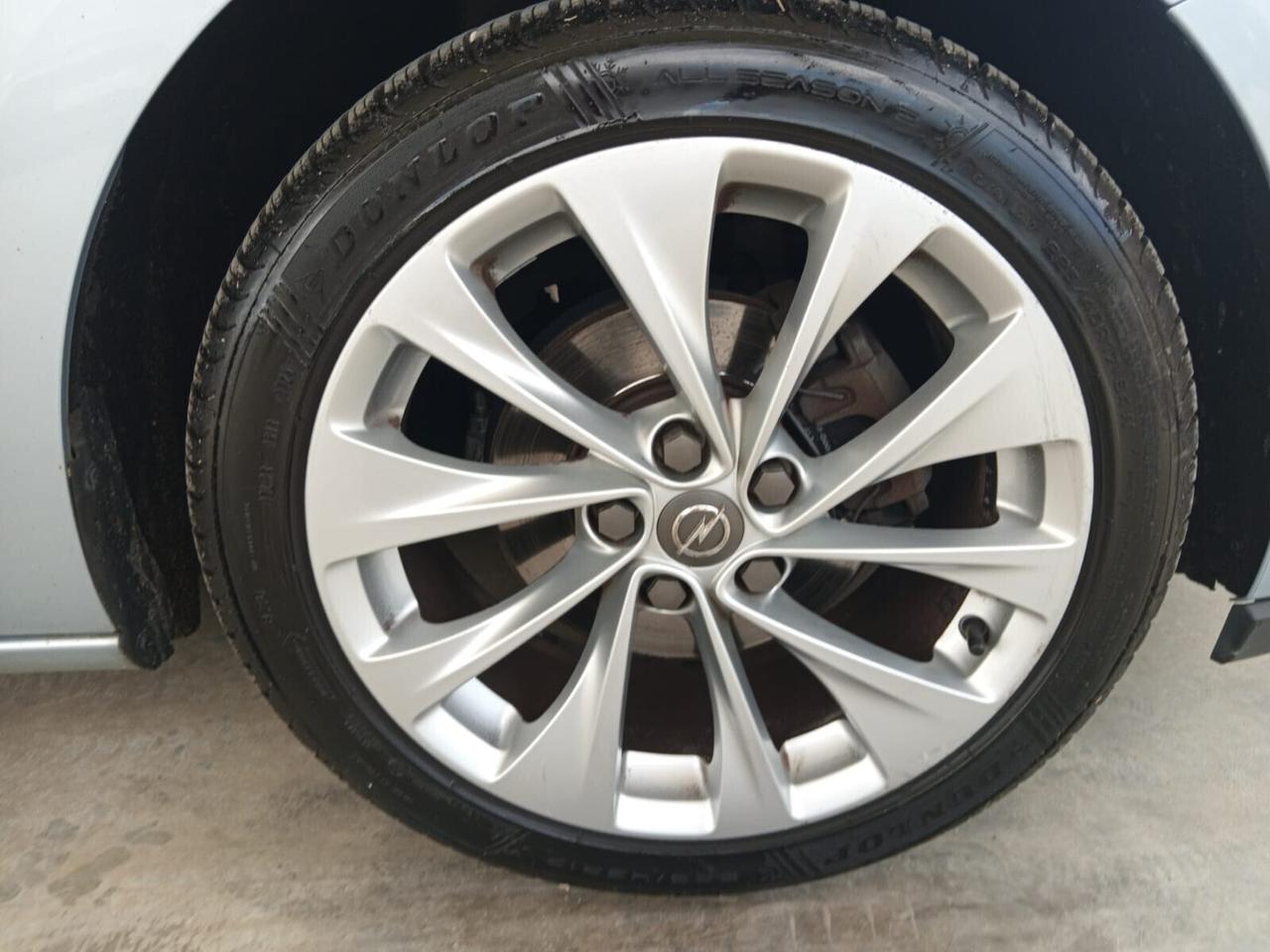 Astra 1.6 CDTi 110CV Start&Sto Sports Tourer Dynamic DA VETRINA