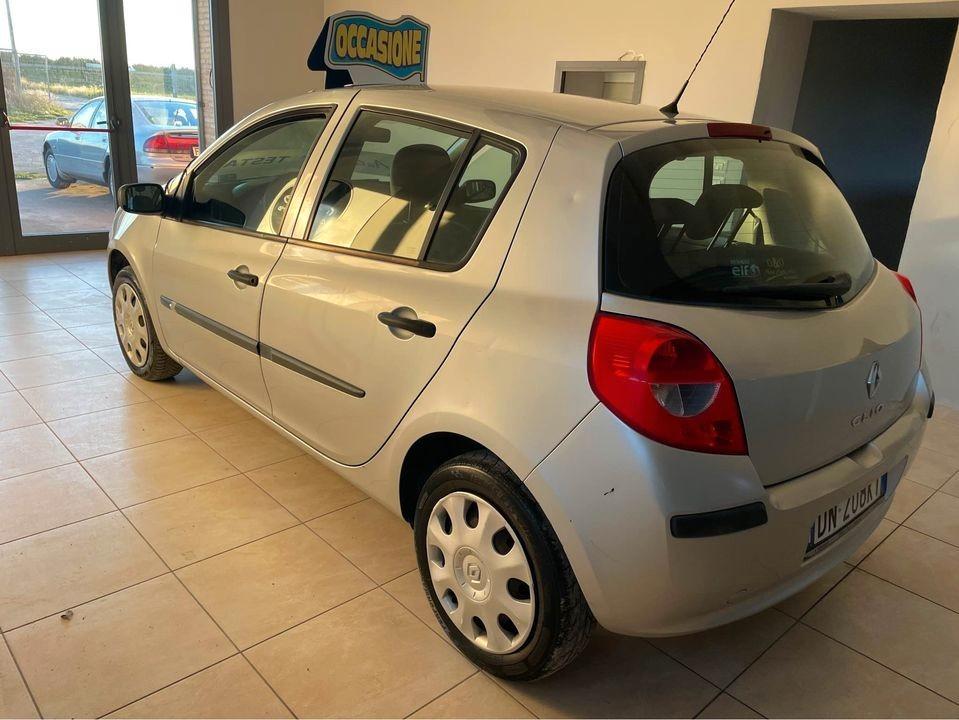 Renault Clio Storia 1.2 5 porte Confort