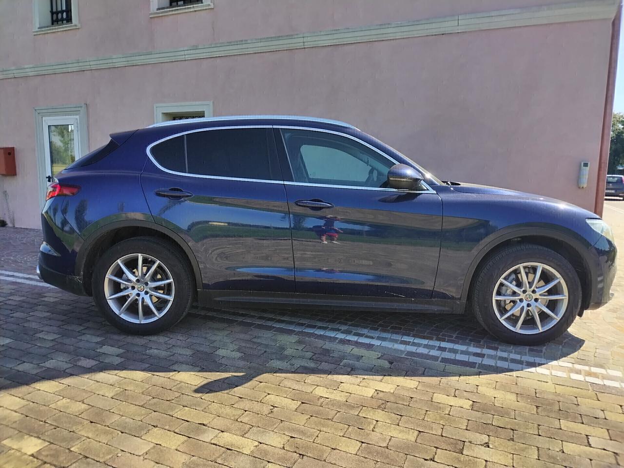 Alfa Romeo Stelvio 2.2 Turbodiesel 190 CV AT8 Q4 Executive