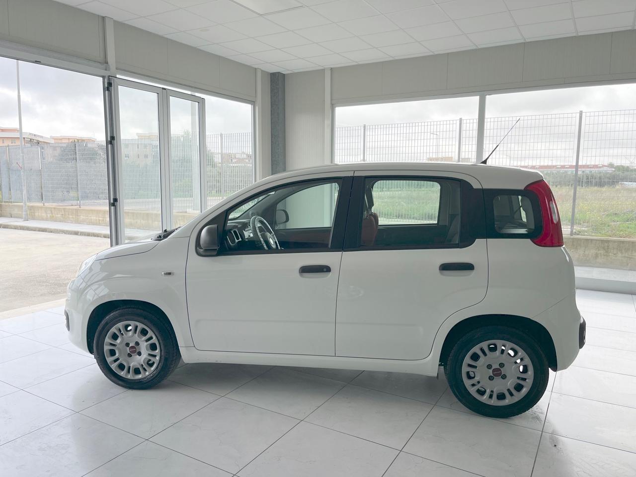 Fiat Panda 1.2 Easy BENZINA POCHI KM
