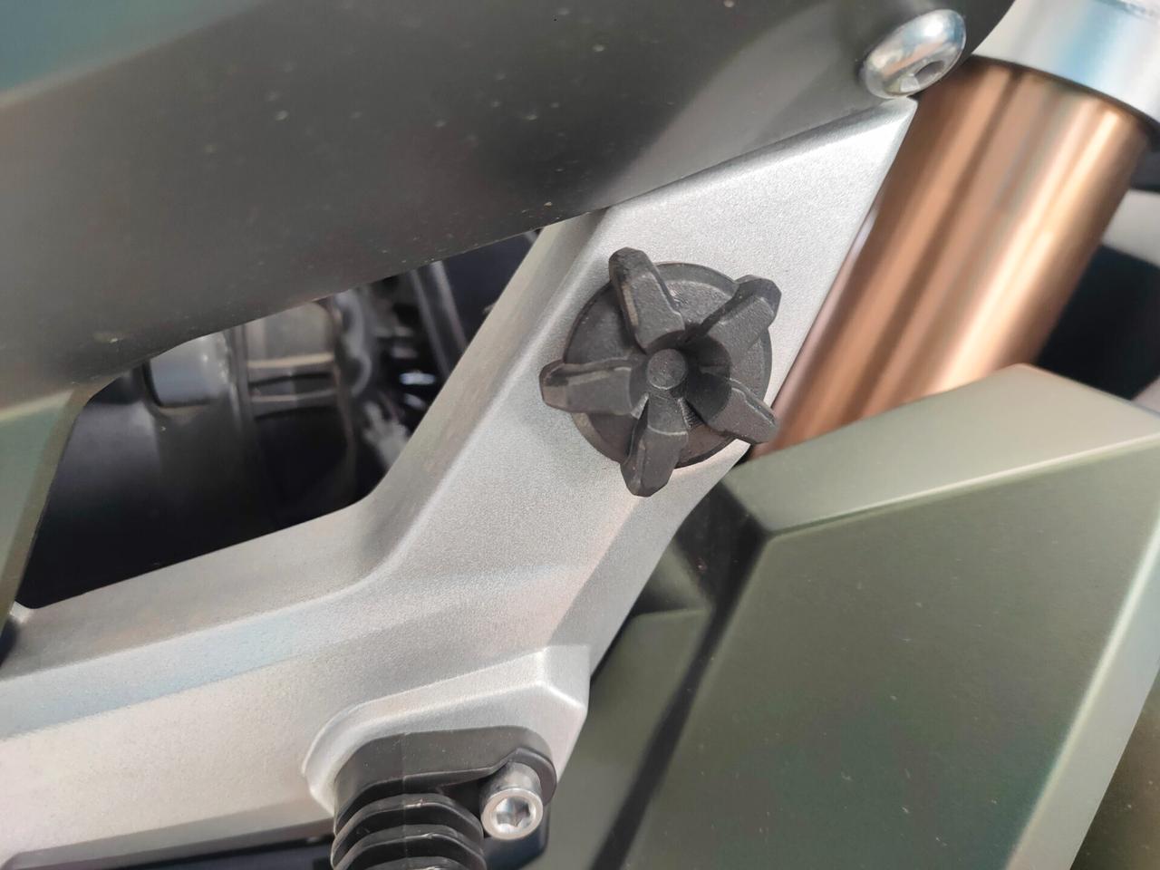 Triumph Tiger Explorer XC con tris bauletti GIVI