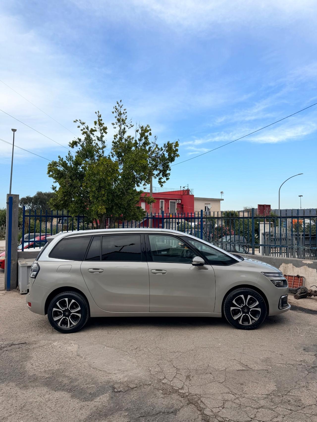 CITROEN GRAND C4 SPACETOURER SHINE 131.000 KM 7 POSTI