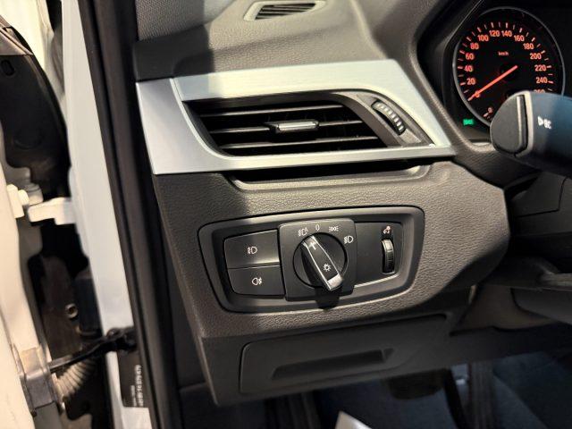 BMW X1 sDrive18d Sport Line Navi Bluetooth Radio