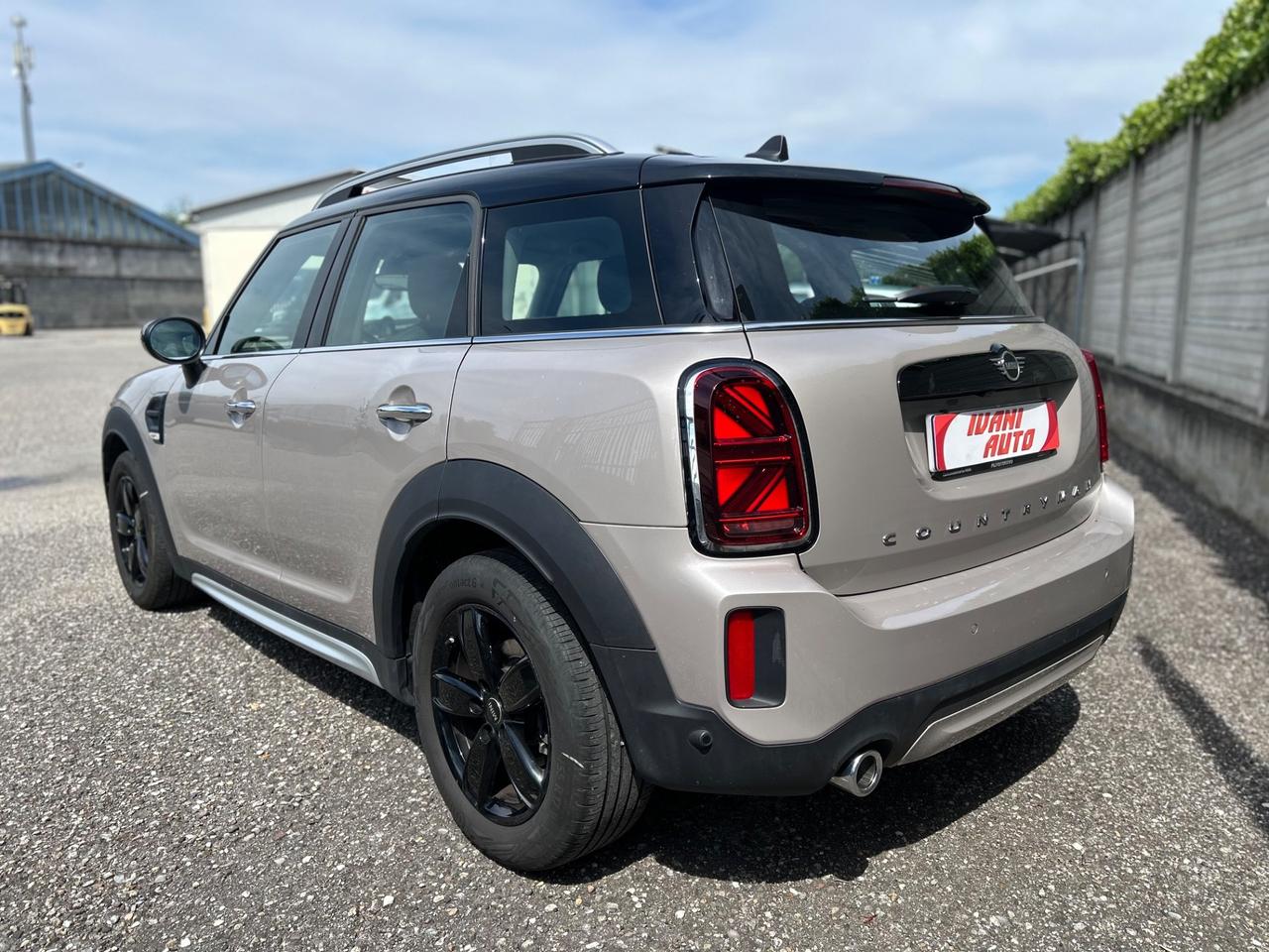 Mini Cooper Countryman 1.5 IN ARRIVO