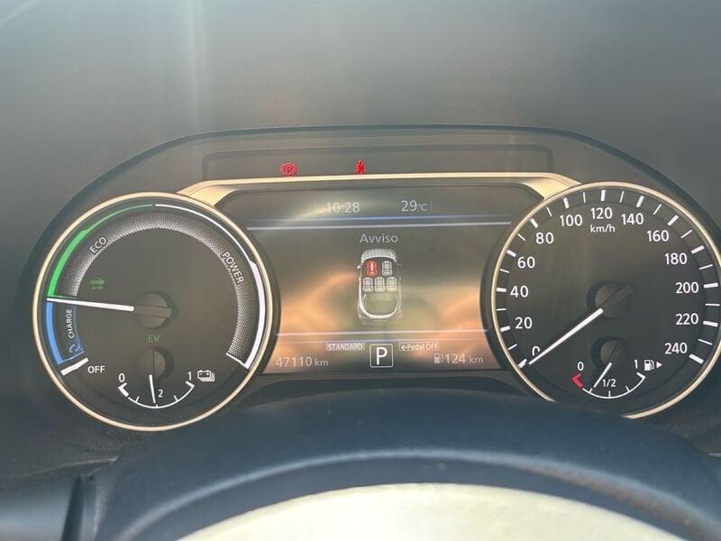 Nissan Juke 1.6 HEV N-Connecta Auto