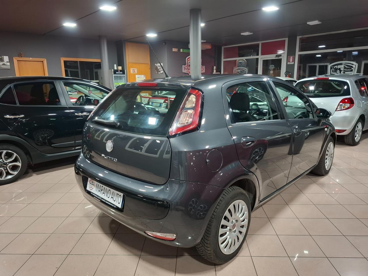 Fiat Punto Evo 1.4 benzina Neopatentato