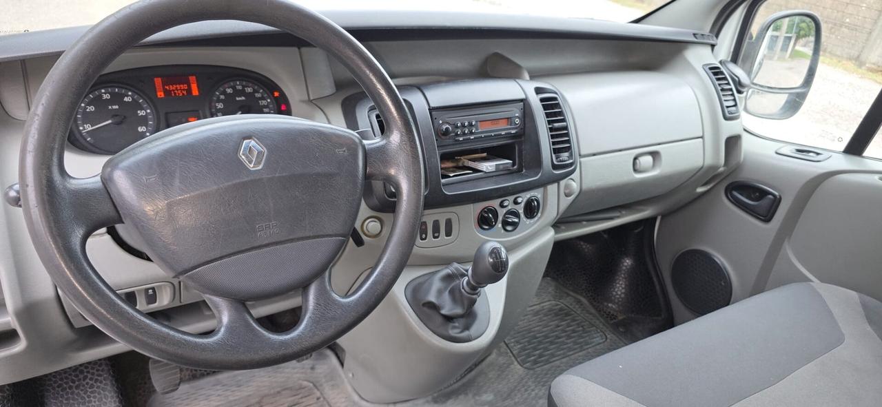 Renault Trafic T29 2.0 dCi/115 PC-TN Furgone Generique