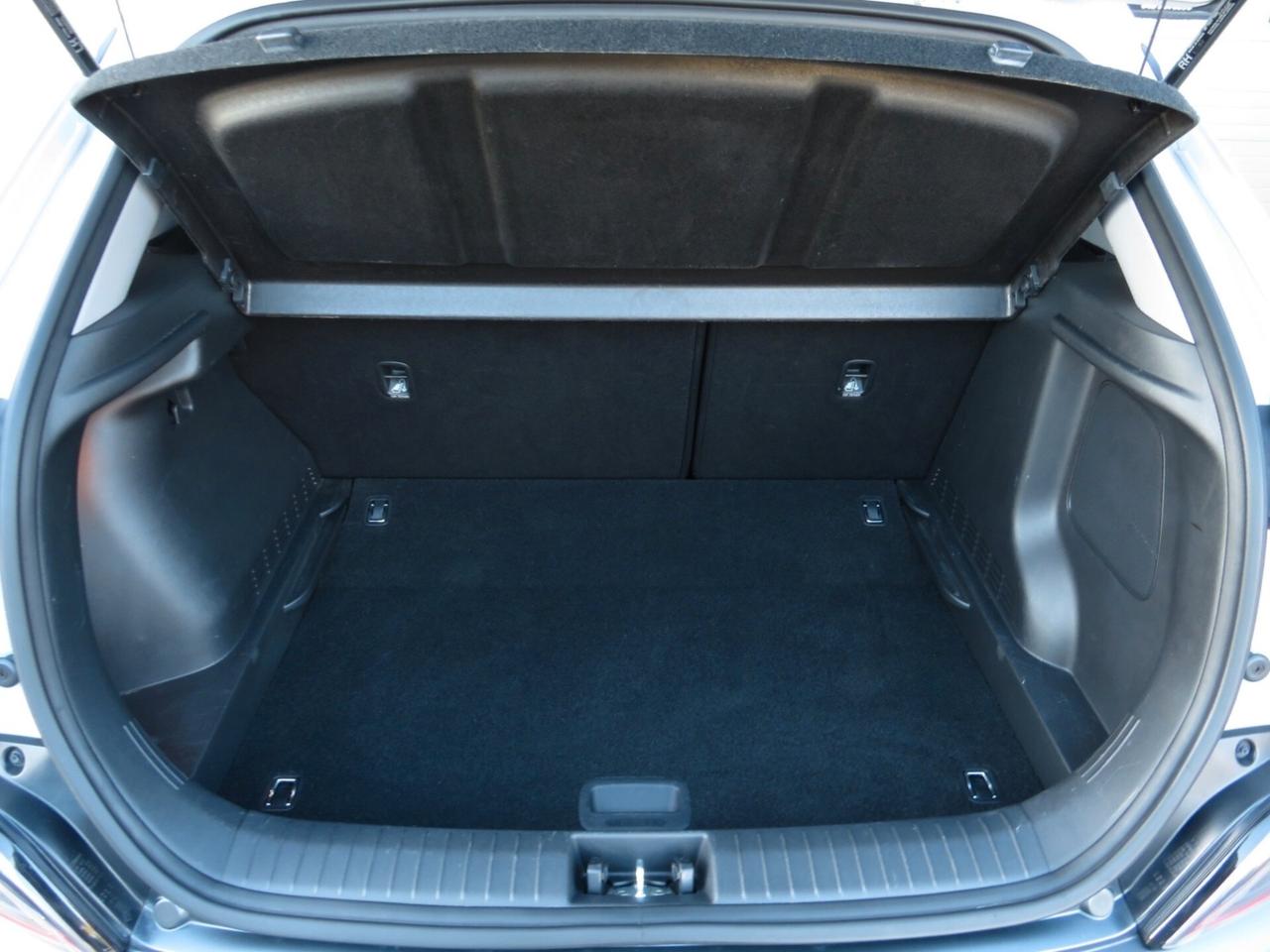 Hyundai Kona full hybrid/full led/full adas