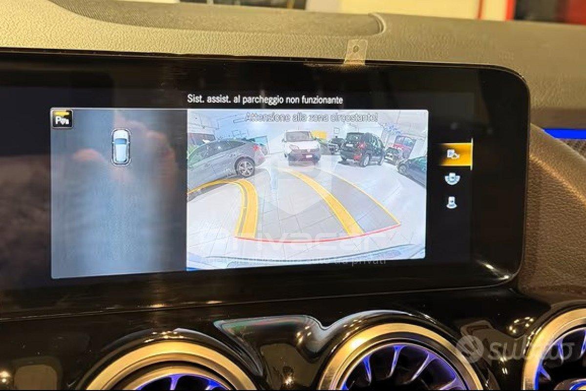 MERCEDES GLA 200 d Automatic Premium