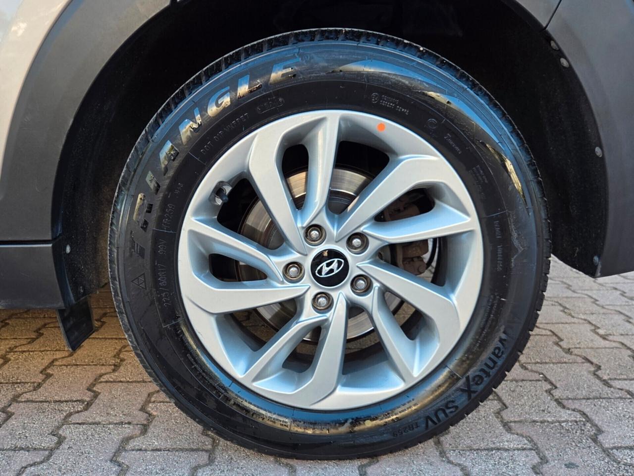 Hyundai Tucson 1.7 CRDI 115 cv XPOSSIBLE