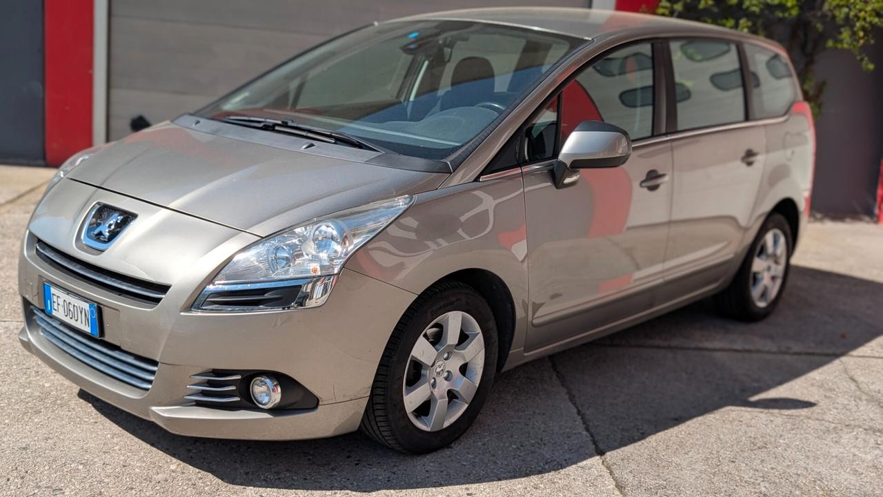 Peugeot 5008 1.6 HDi 112CV Premium