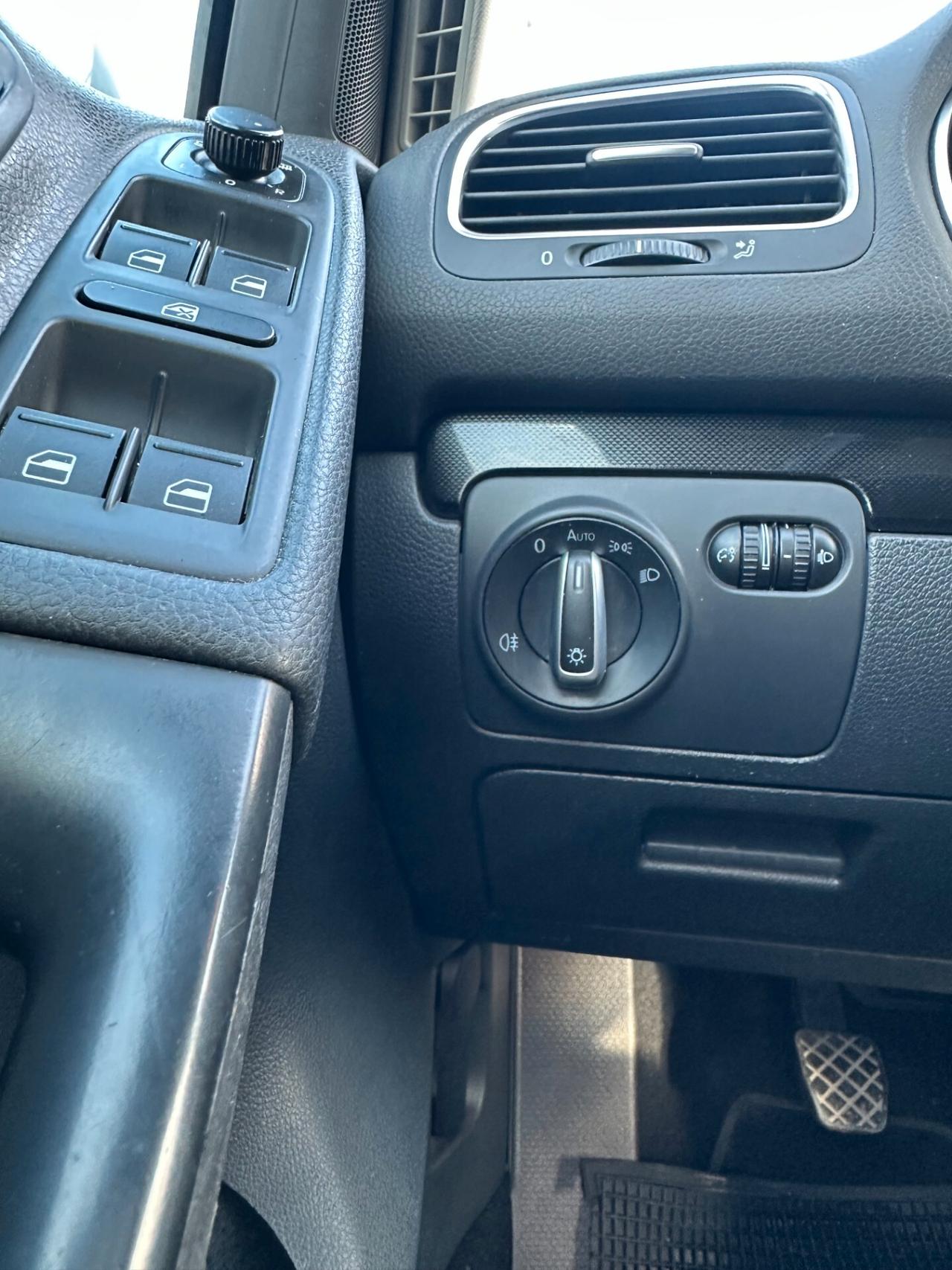 Volkswagen Golf 2.0 TDI DPF Highline