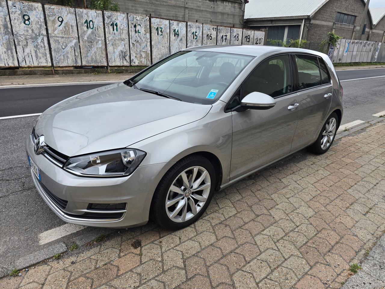 Volkswagen Golf 2.0 TDI 150cv DSG HIGHLINE
