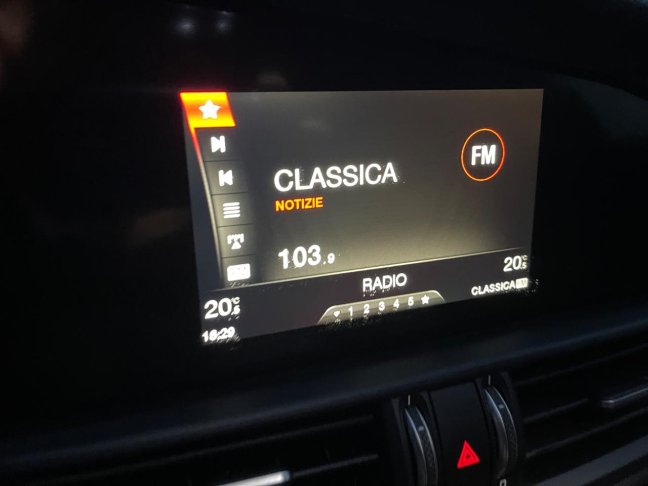 Alfa Romeo Giulia 2.2 Turbodiesel 150 CV 89.000 CERTIFICATI!