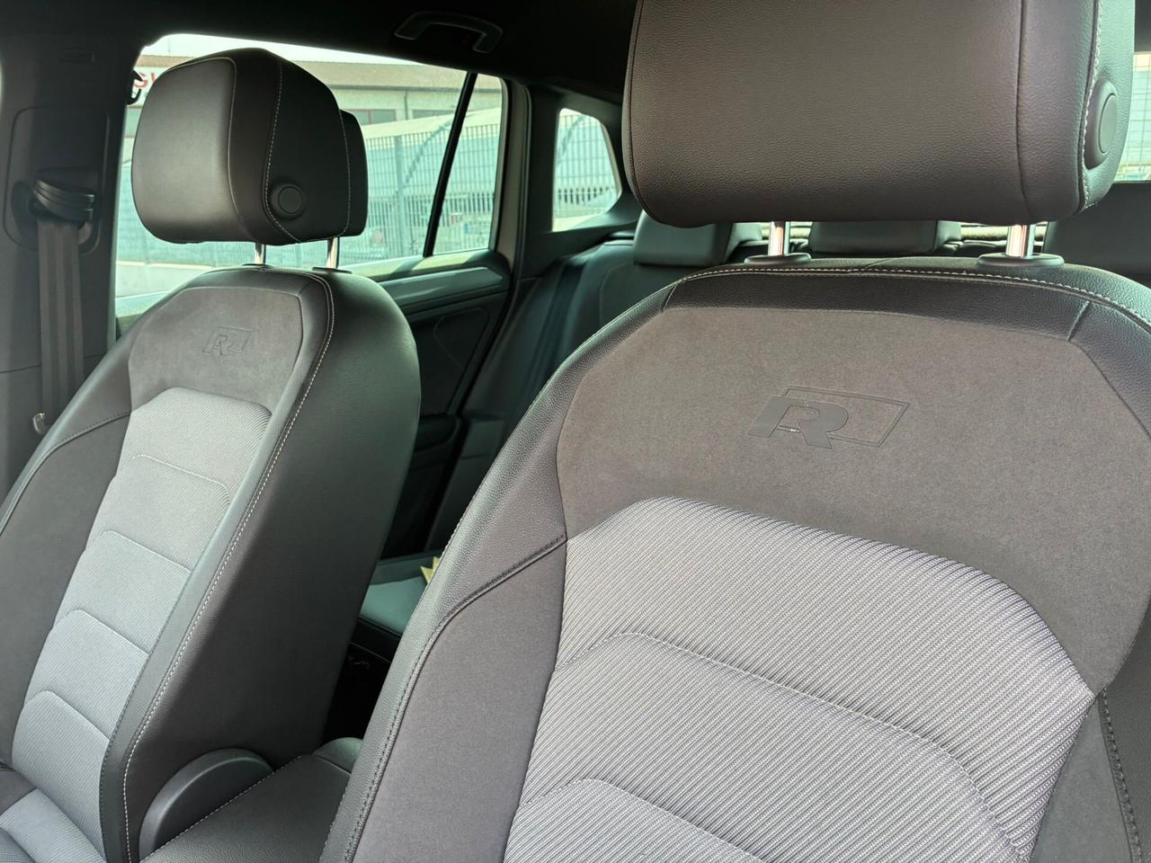 Tiguan 2.0 TDI SCR DSG 4MOTION Advanced BMT R-line