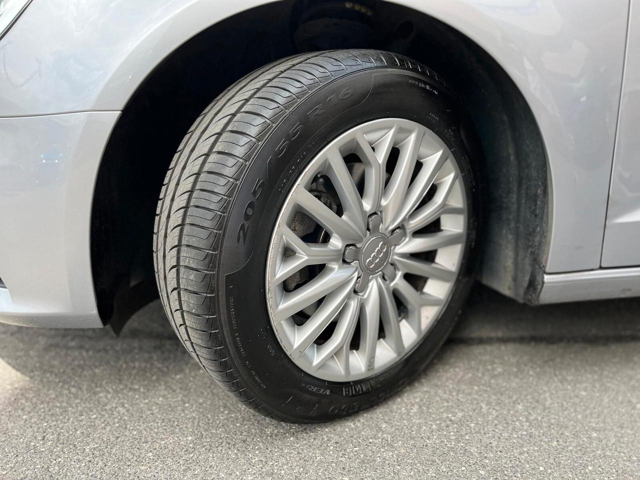 Audi A3 1.6 TDI clean diesel S tronic Ambiente