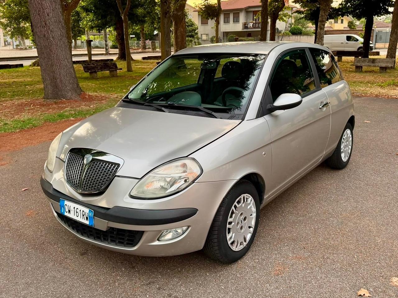 Lancia Ypsilon 1.3 Multijet 72.000km semiautomatica