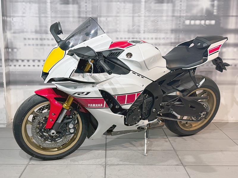 Yamaha YZF R1 World GP 60th Anniversary