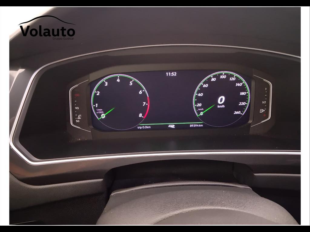 VOLKSWAGEN Tiguan II 2021 - Tiguan 1.5 tsi R-Line 150cv dsg