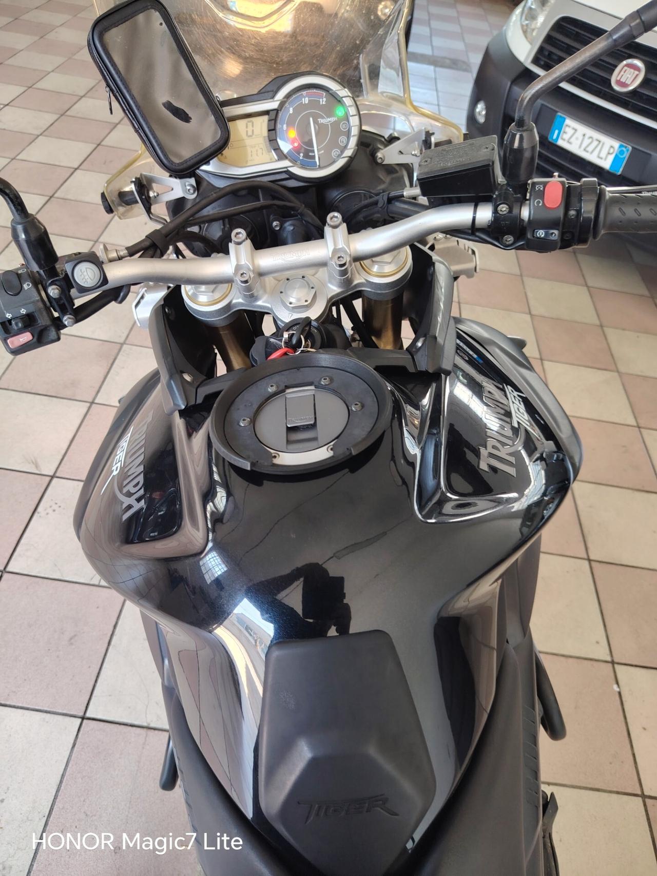 Triumph Tiger 800
