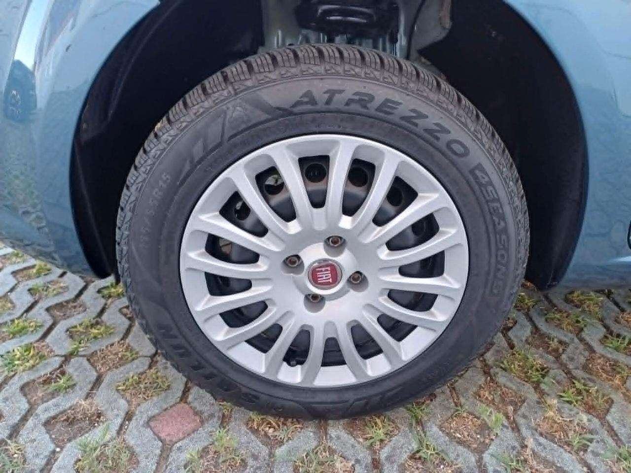 Fiat Punto 1.4 8v 77 cv 5 porte Natural Power Street