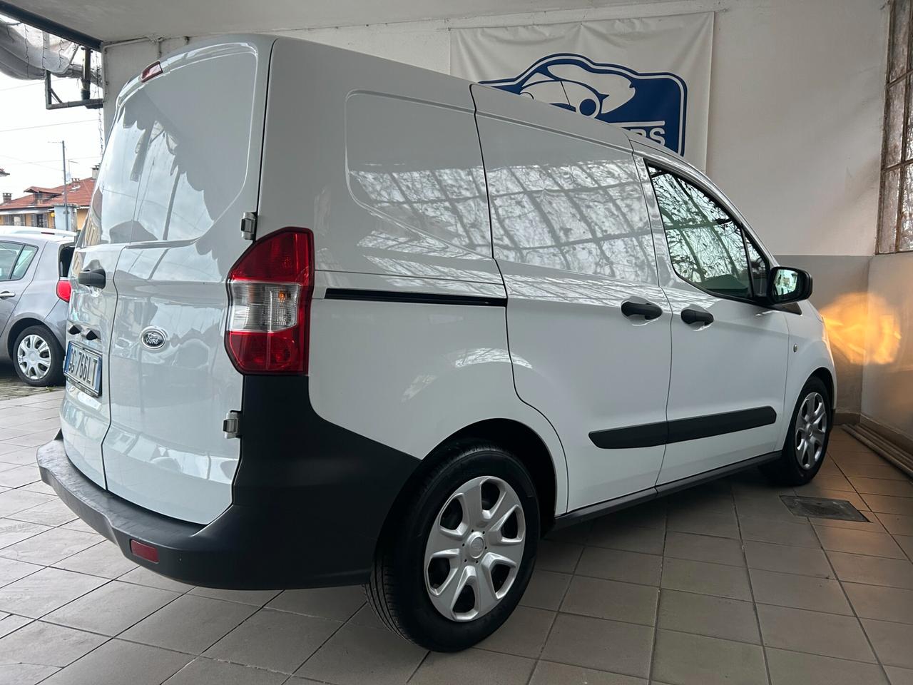 Ford Tourneo Courier 1.5 TDCI 100 CV