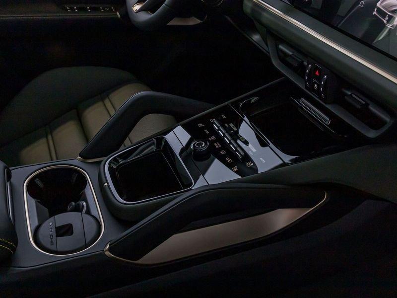 Porsche Cayenne Coupè V8 Turbo E-Hybrid - IVA Esposta PRONTA CONSEGNA