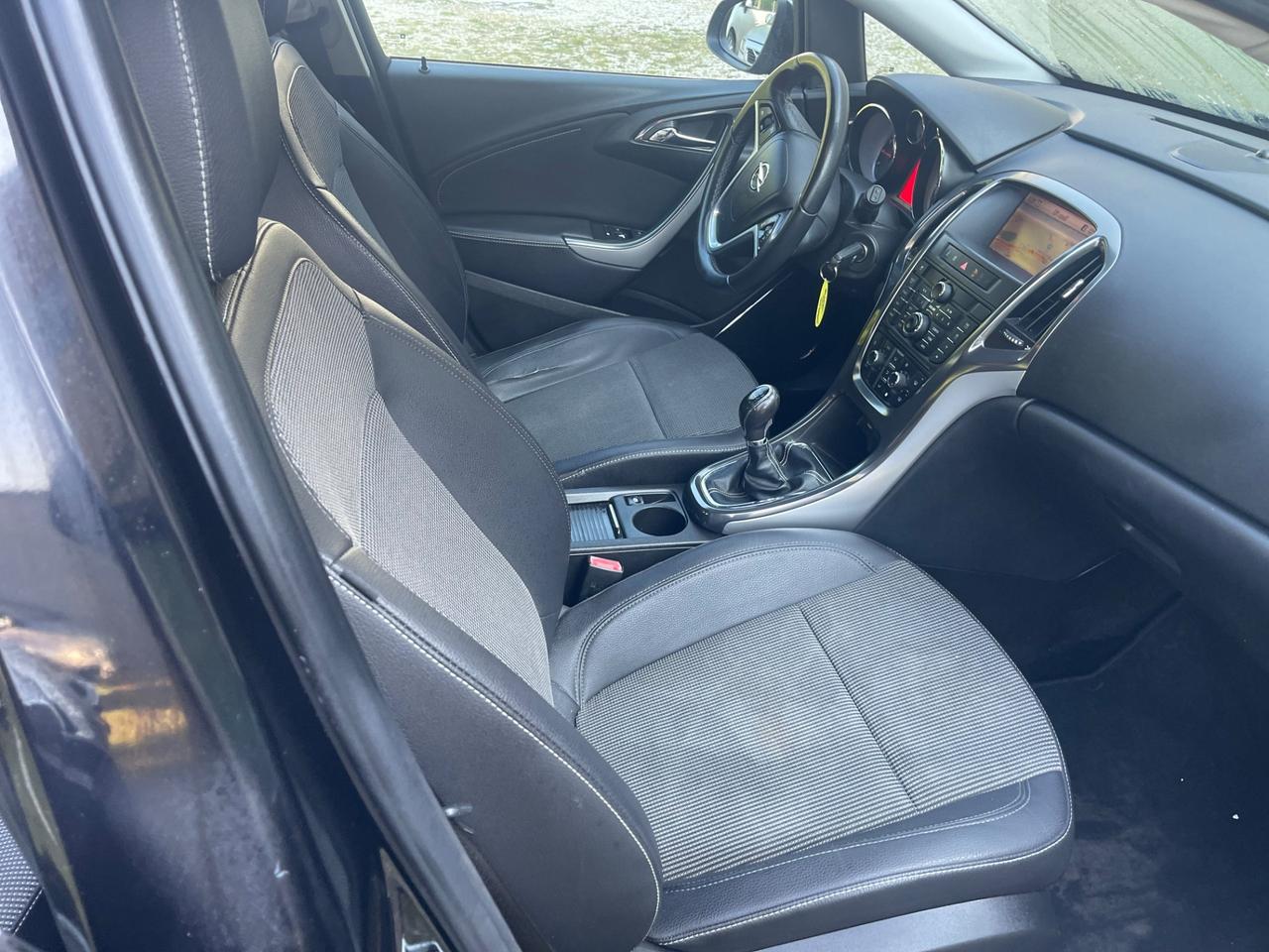 Opel Astra 1.4 Turbo 140CV 5 porte Cosmo SI NEOPATENTATI