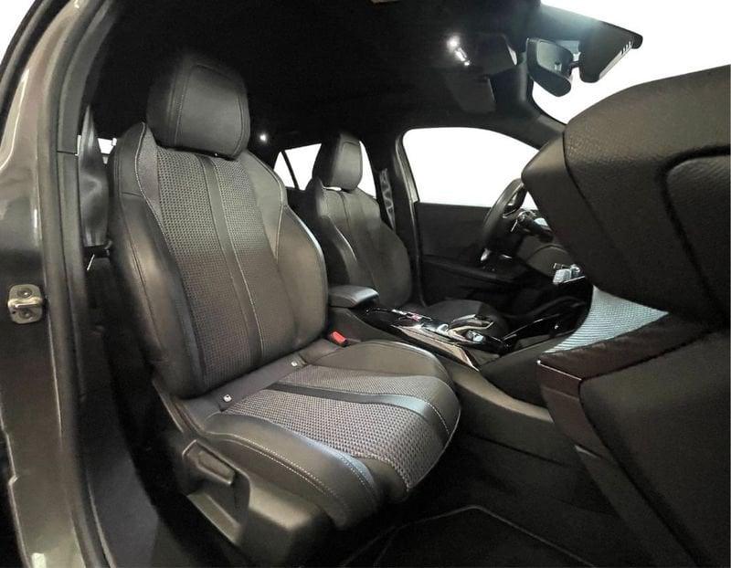 Peugeot 2008 PureTech 130 EAT8 S&S GT - NEOPATENTATI