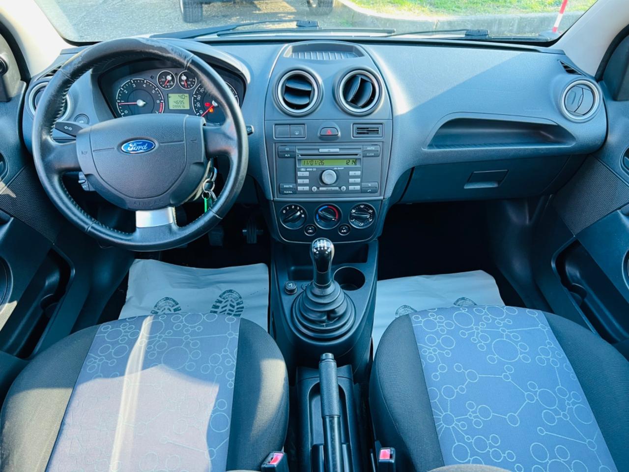 Ford Fiesta 1.2 16V 3p. Ghia