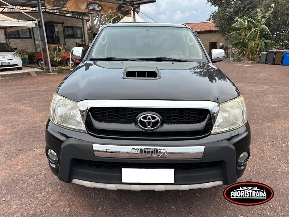 Toyota Hilux Toyota Hi Lux 3.0 D-4D Double Cab '' Sol''