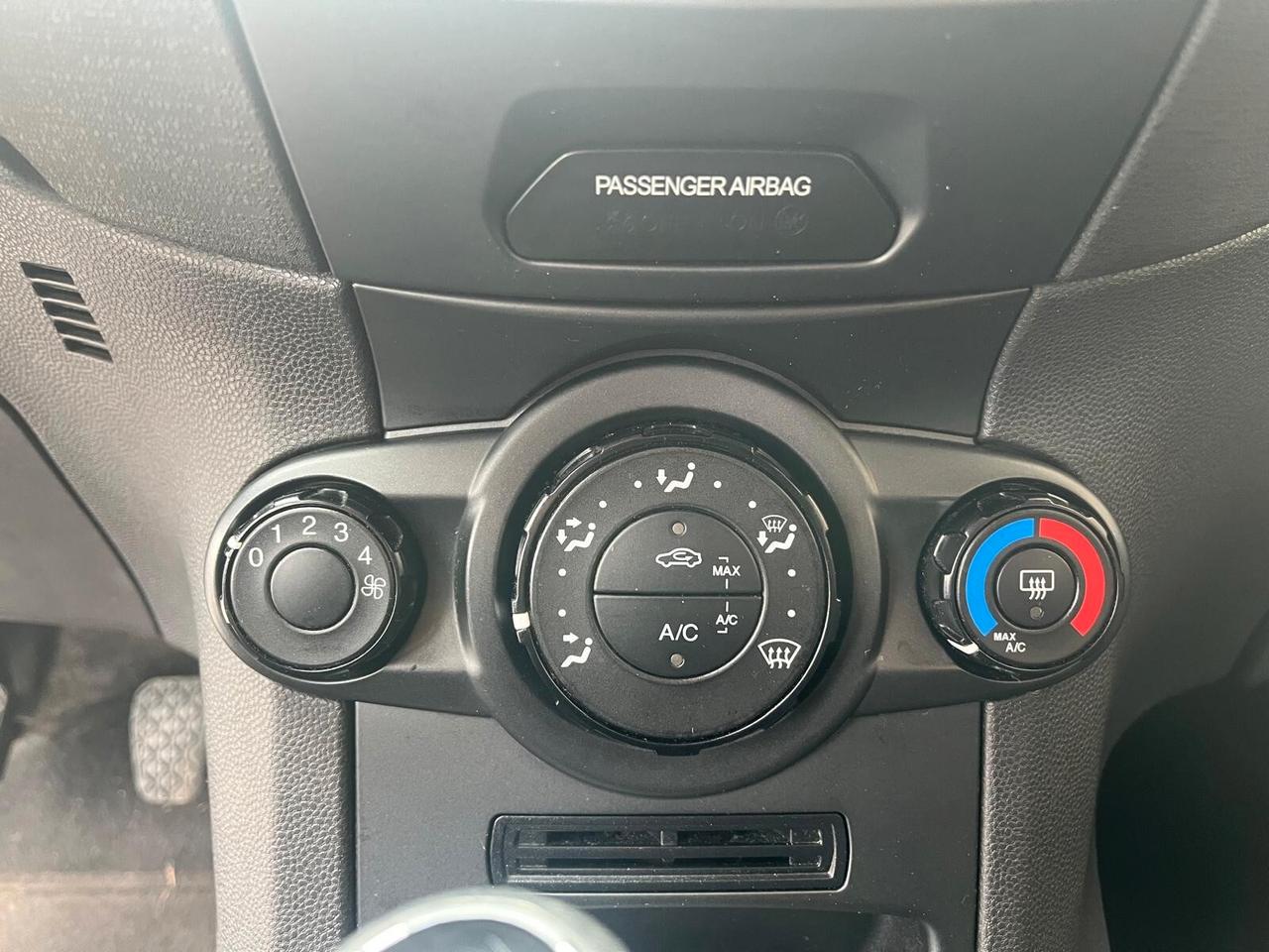 Ford Fiesta 3p 1.2 Business 60cv-DISTRIBUZIONE NUOVA