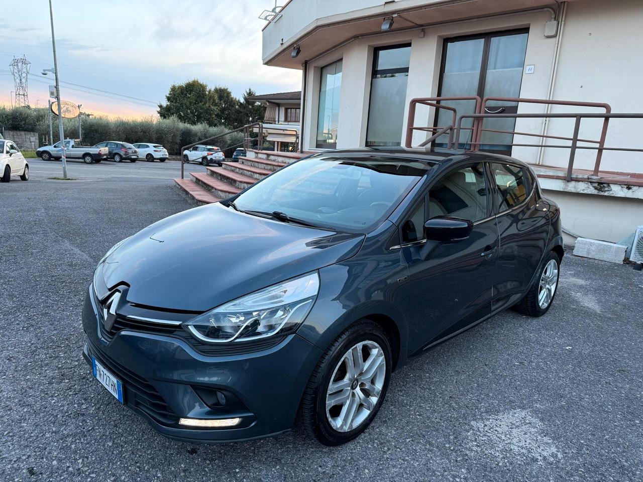 Renault Clio TCe 12V 90 CV Start&Stop 5 porte Energy Duel