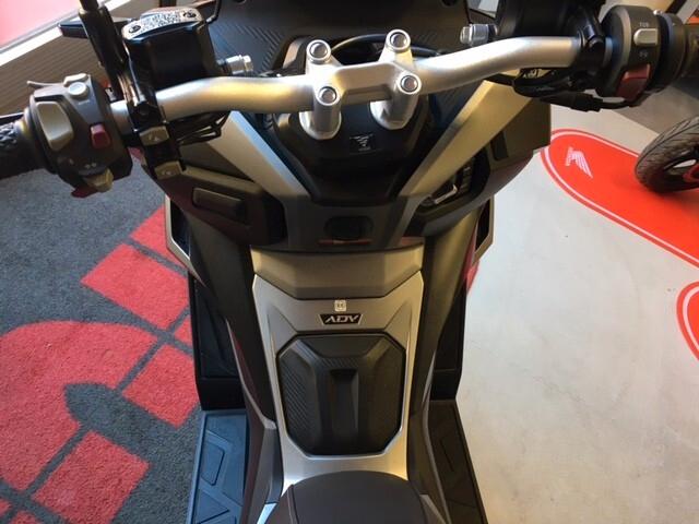 Voge Sfida SR1 125 ADV TCS