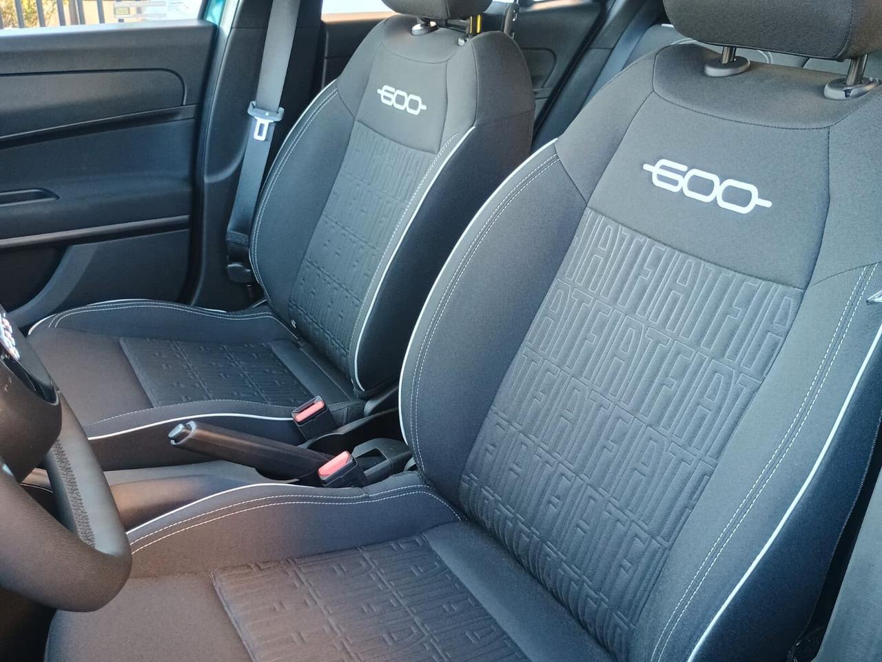 Fiat 600 Hybrid 100 CV DCT MHEV