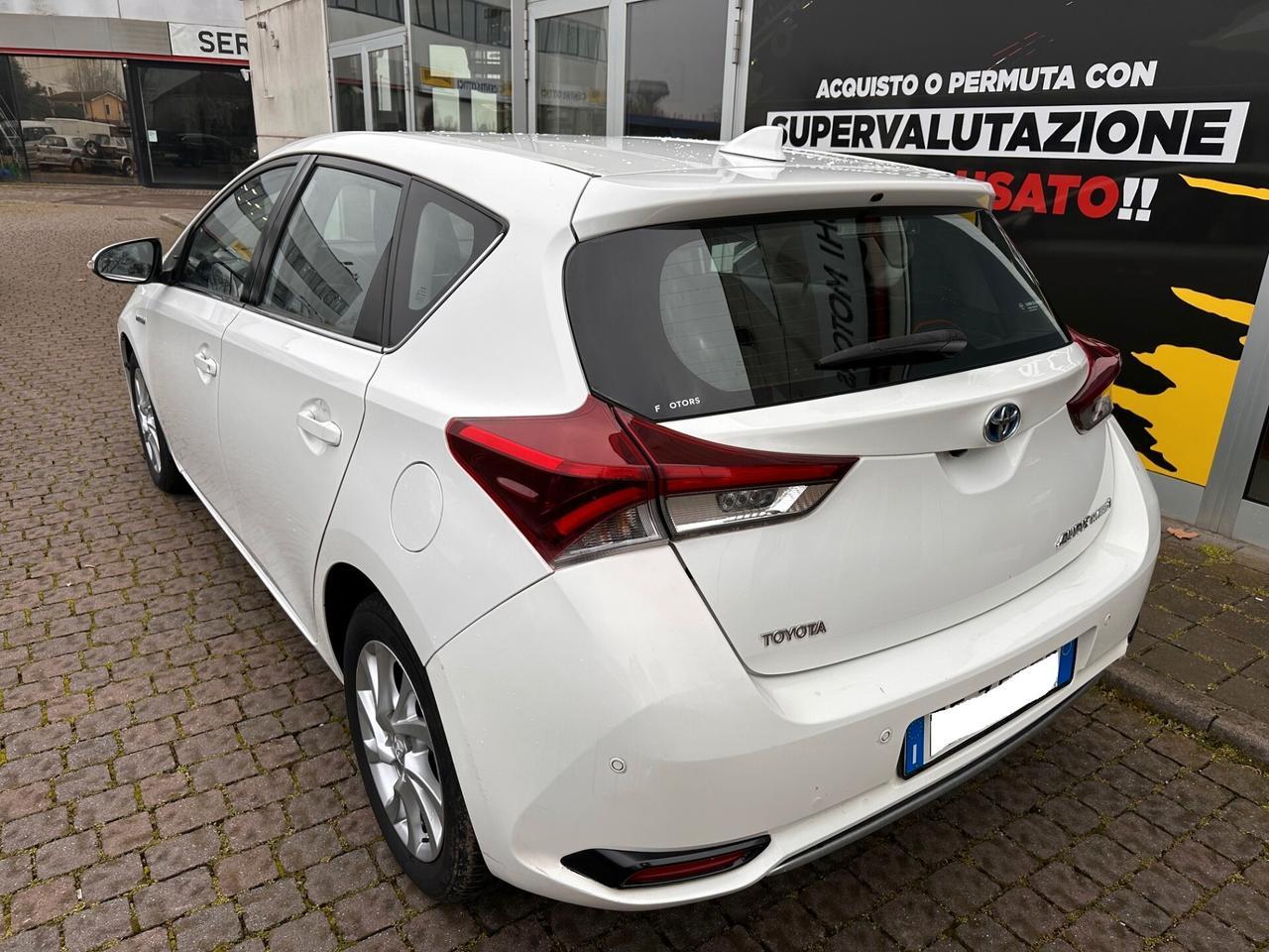 Toyota Auris 1.8 Hybrid Lounge