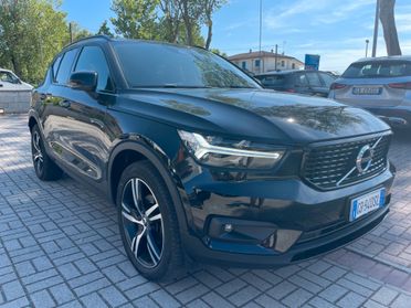 Volvo XC40 D3 R-design